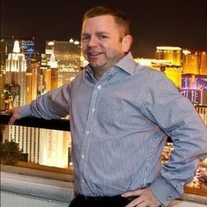 Meet your Posher, Mitchell